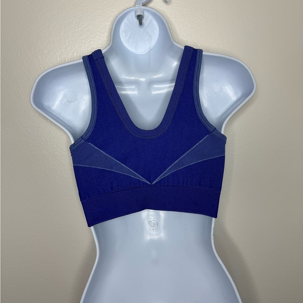 Gymshark Turbo Seamless Sports Bra - Picture 10 of 13